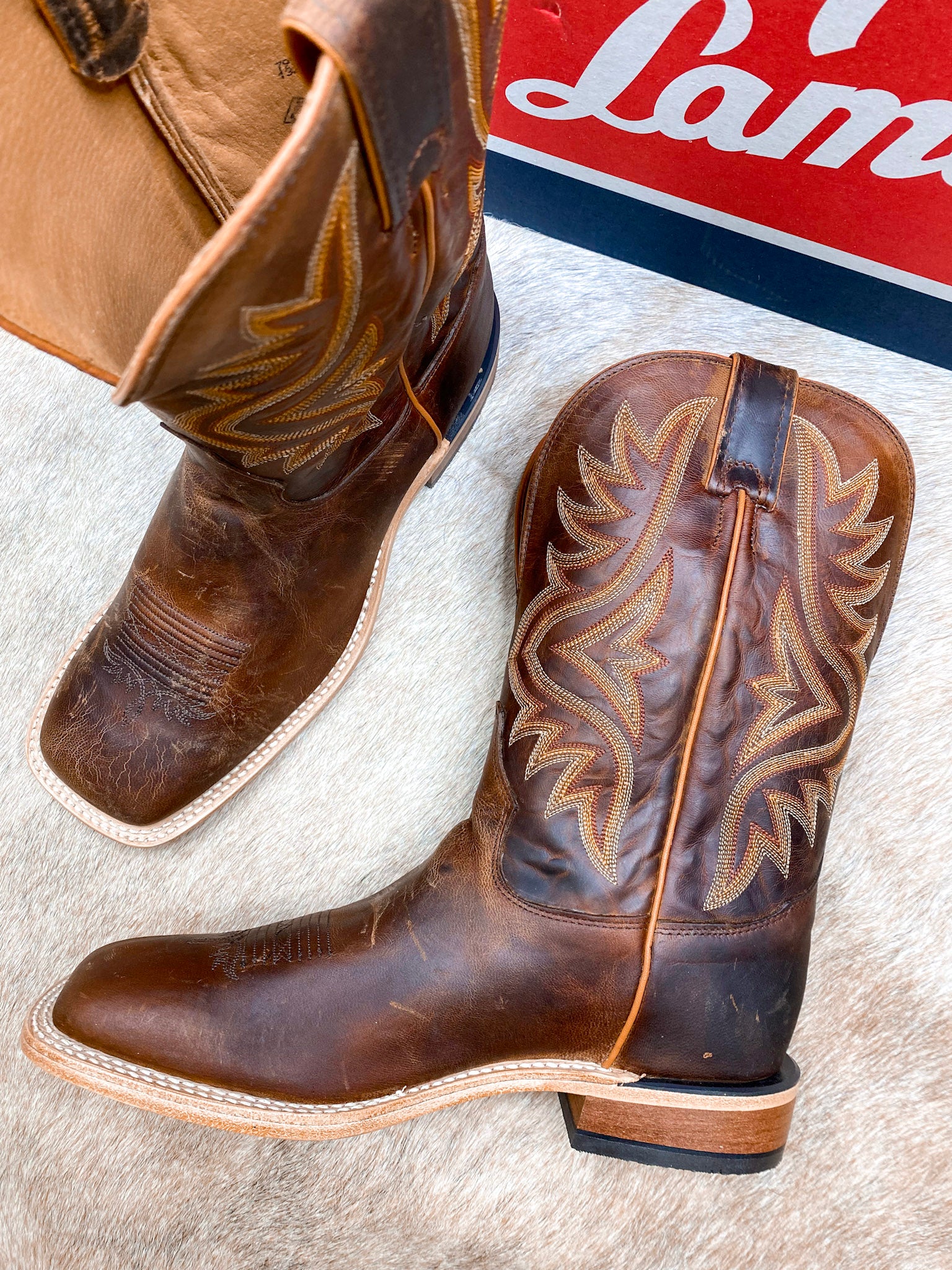 TONY LAMA AVETT IN TAN WORN GOAT BOOT – Boot Country