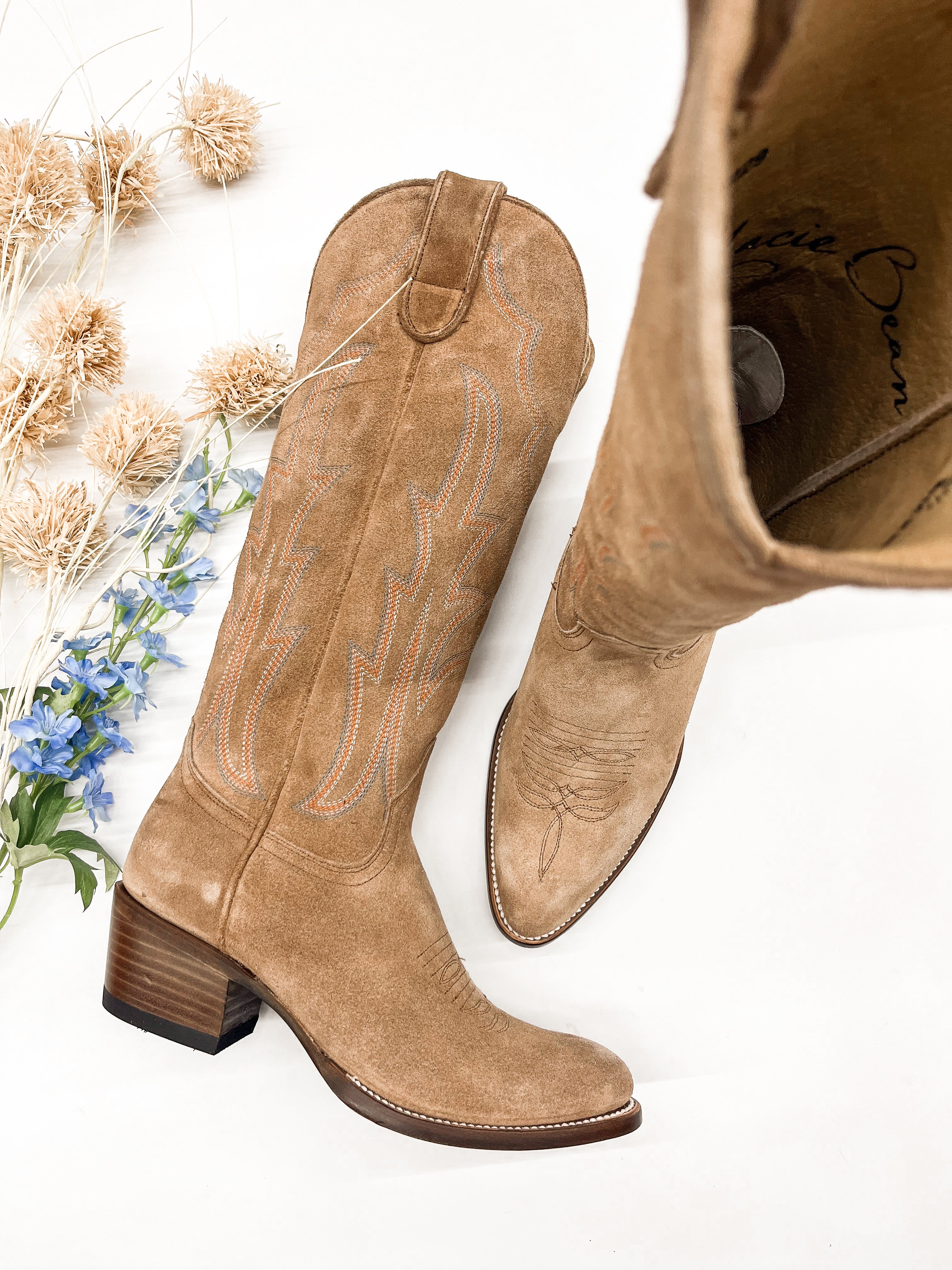 MANO SUPERIOR MACIE BEAN PARA MUJER | CUIDA TUS PROPIAS BOTAS DE GALLETAS