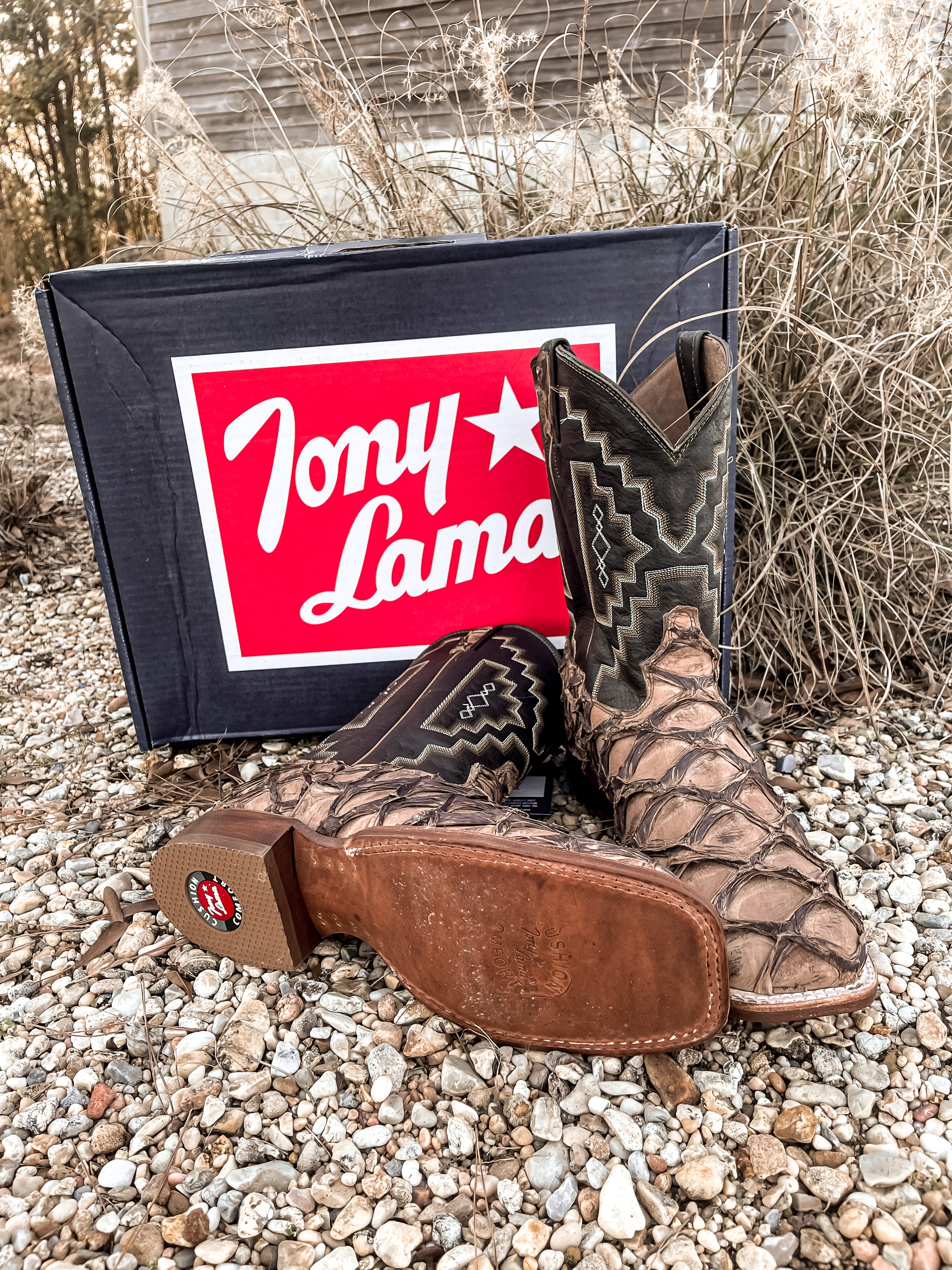 Botas Tony Lama Leviatán Piraruca Marrón Chocolate para Hombre