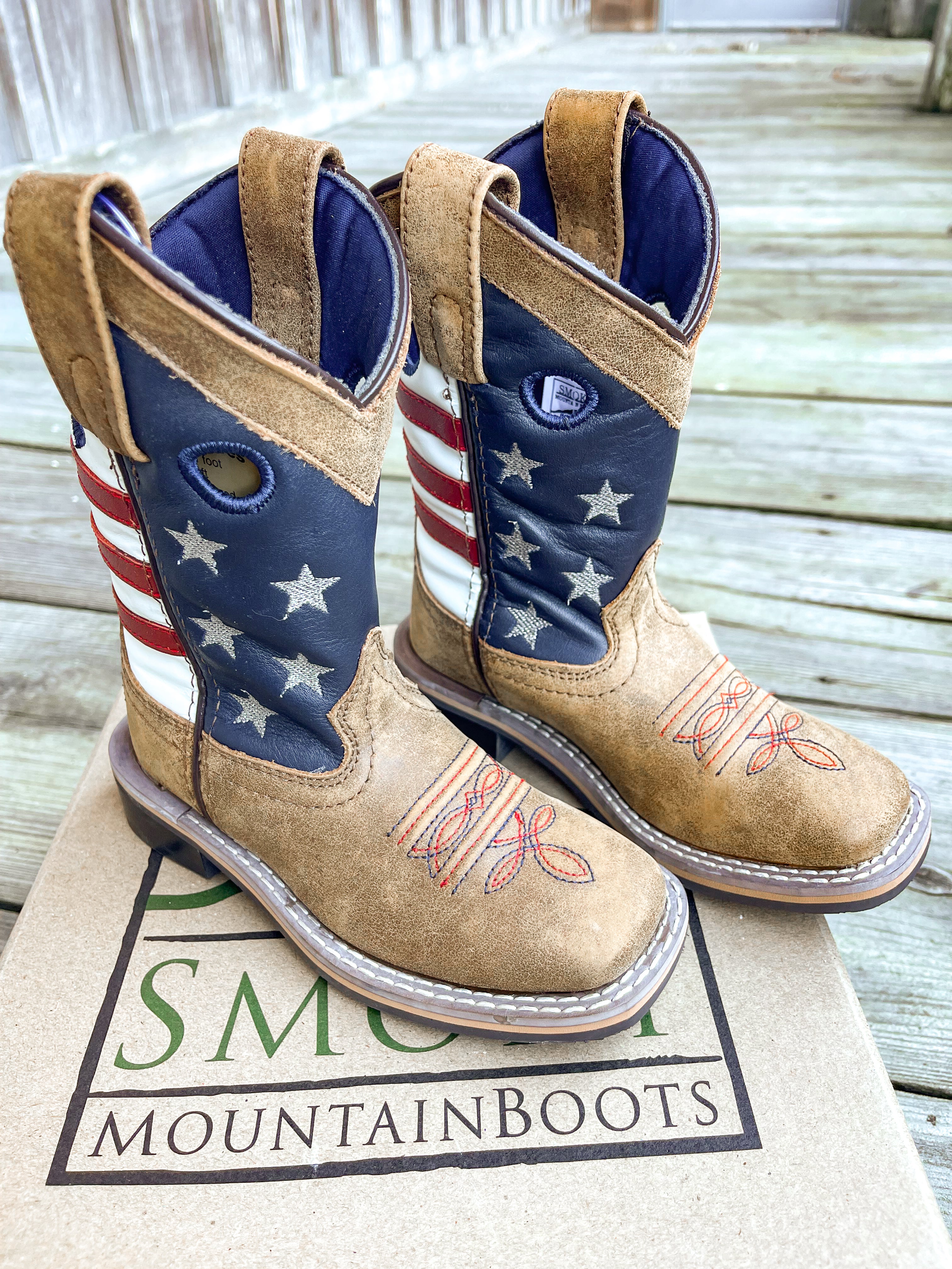 BOTA NIÑO PUNTA CUADRADA RAYAS Y ESTRELLAS SMOKY MOUNTAIN