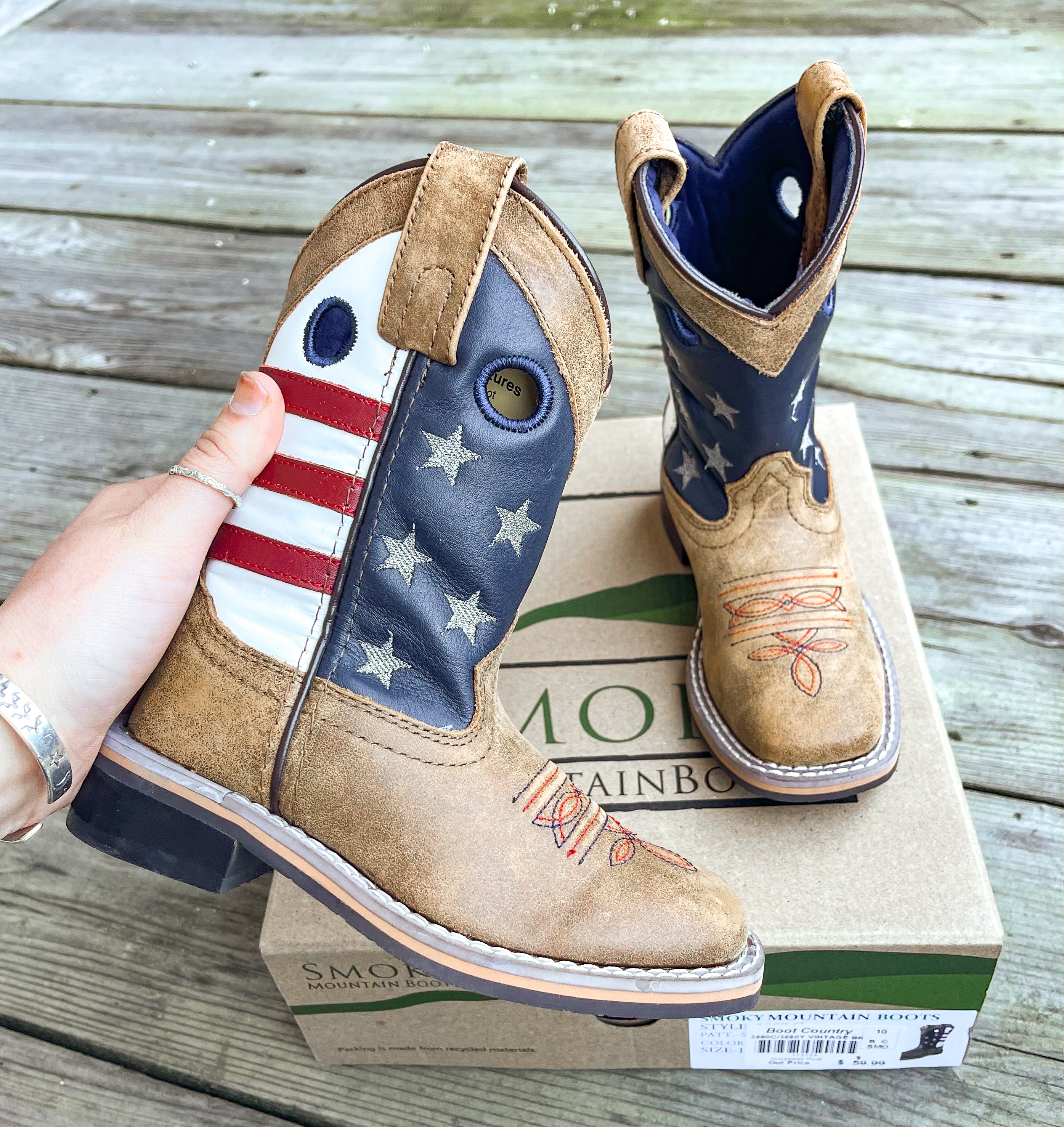 BOTA NIÑO PUNTA CUADRADA RAYAS Y ESTRELLAS SMOKY MOUNTAIN