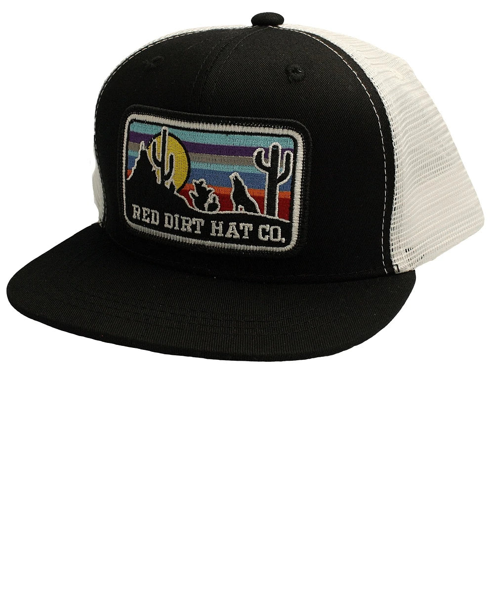 Gorra de coyote con sombrero de tierra rojo juvenil